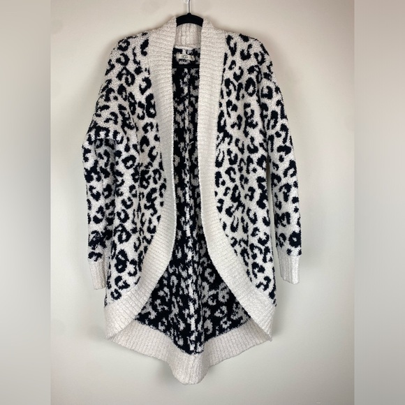 UGG Fremont Open Front Circle Cardigan in Snow Leopard size Medium - Picture 2 of 5